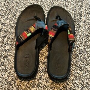 NWOT Sanuk flip flops